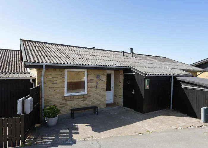 1 Bedroom Awesome In *